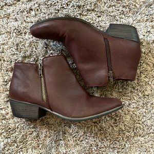 ESprit Brown Short Boots